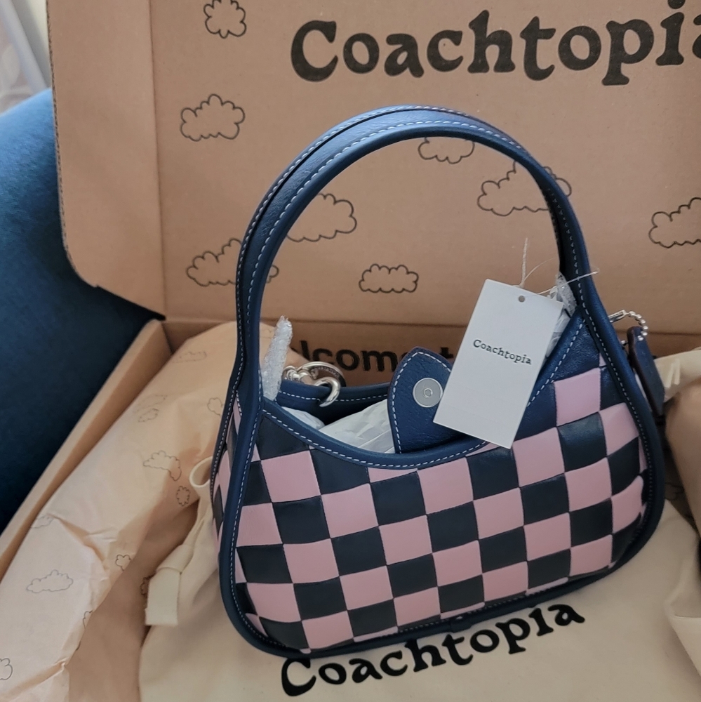 Coachtopia Ergo shoulder bag with mushroom charm - Picture 9 of 14